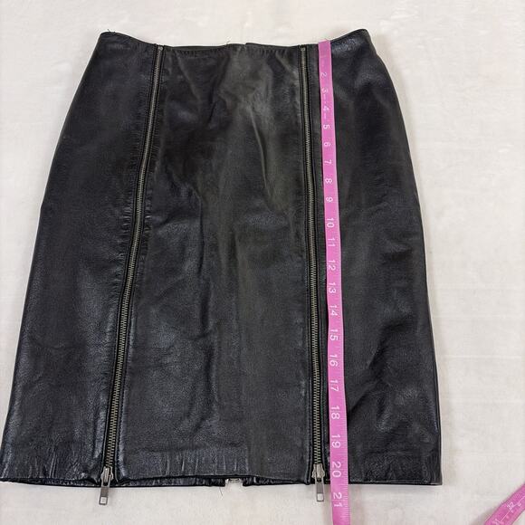 Danier Pencil Skirt Women’s 6 Black Leather, Lined, Triple Zippers Bnfts Charity - Picture 3 of 11